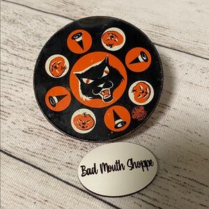 *Vintage Antique US Metal Toy Manufacturing Co Spinner Halloween Noisemaker